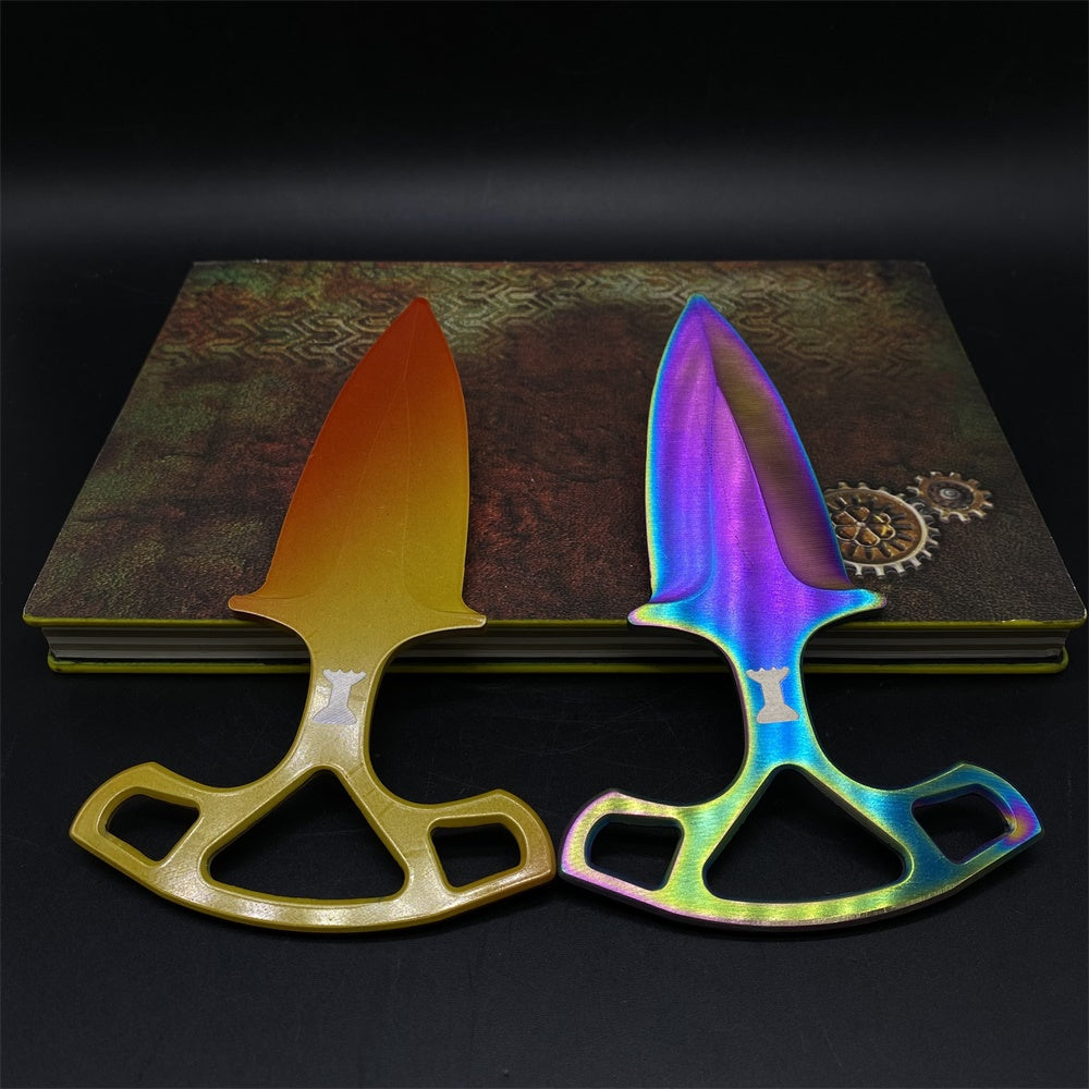 Fade Shadow Daggers